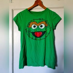 Oscar The Grouch Sesame Street Tee💚💕